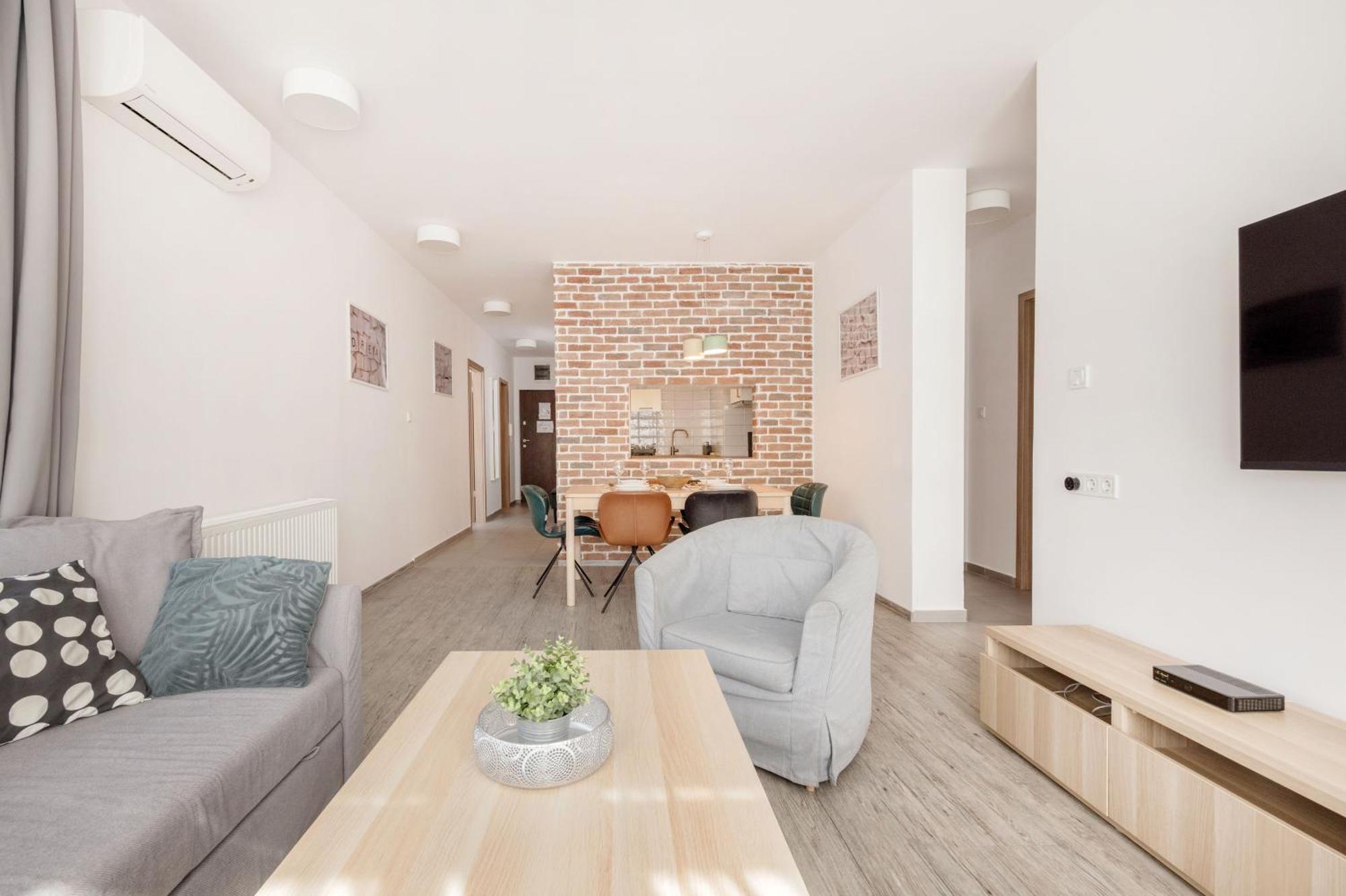Bright Top Floor Home With Parking Budapeşte Dış mekan fotoğraf
